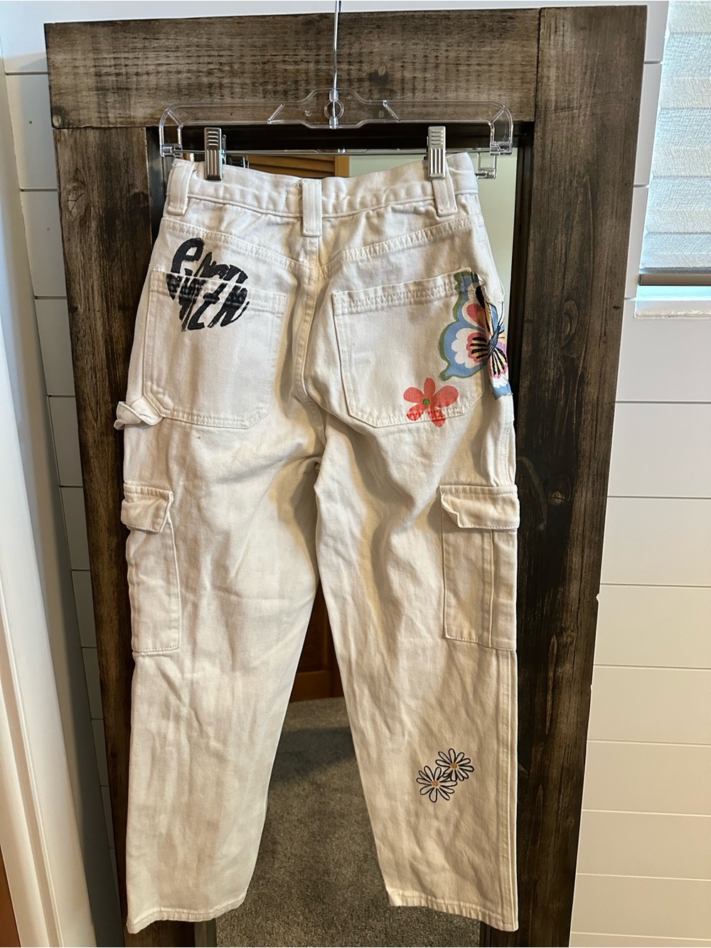 PacSun High Rise Carpenter Jeans Size 25 White Floral Butterfly Cargo Y2K Barbie - Picture 2 of 8